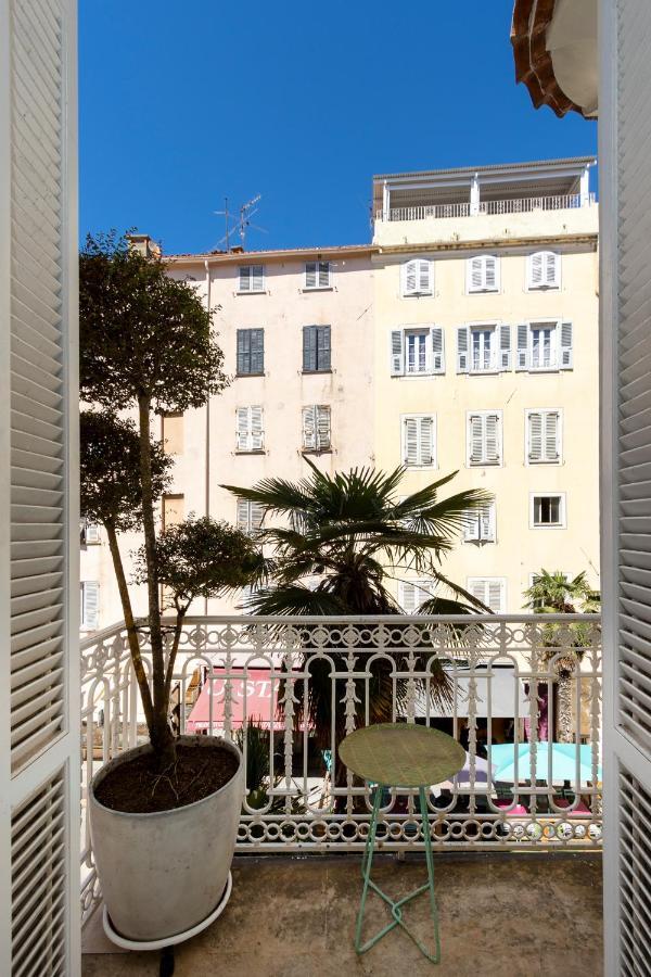 Les Suites R Bonaparte - Appartements De Standing Au Coeur De La Vieille Ville Pietonne Ajaccio  Exterior photo